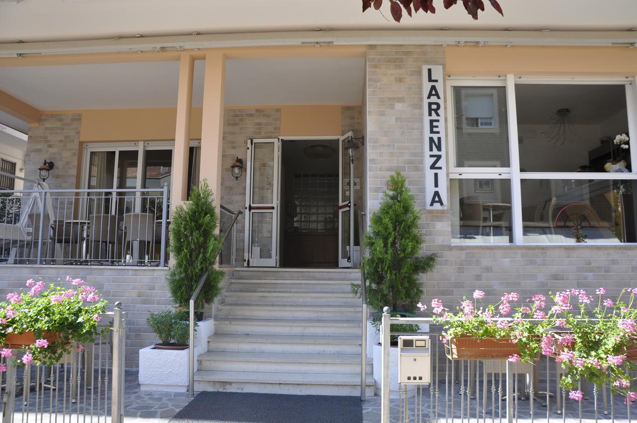 Albergo Larenzia Cattolica Zewnętrze zdjęcie